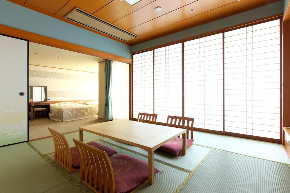 Hotel Seapalace Resort Toyohashi Esterno foto
